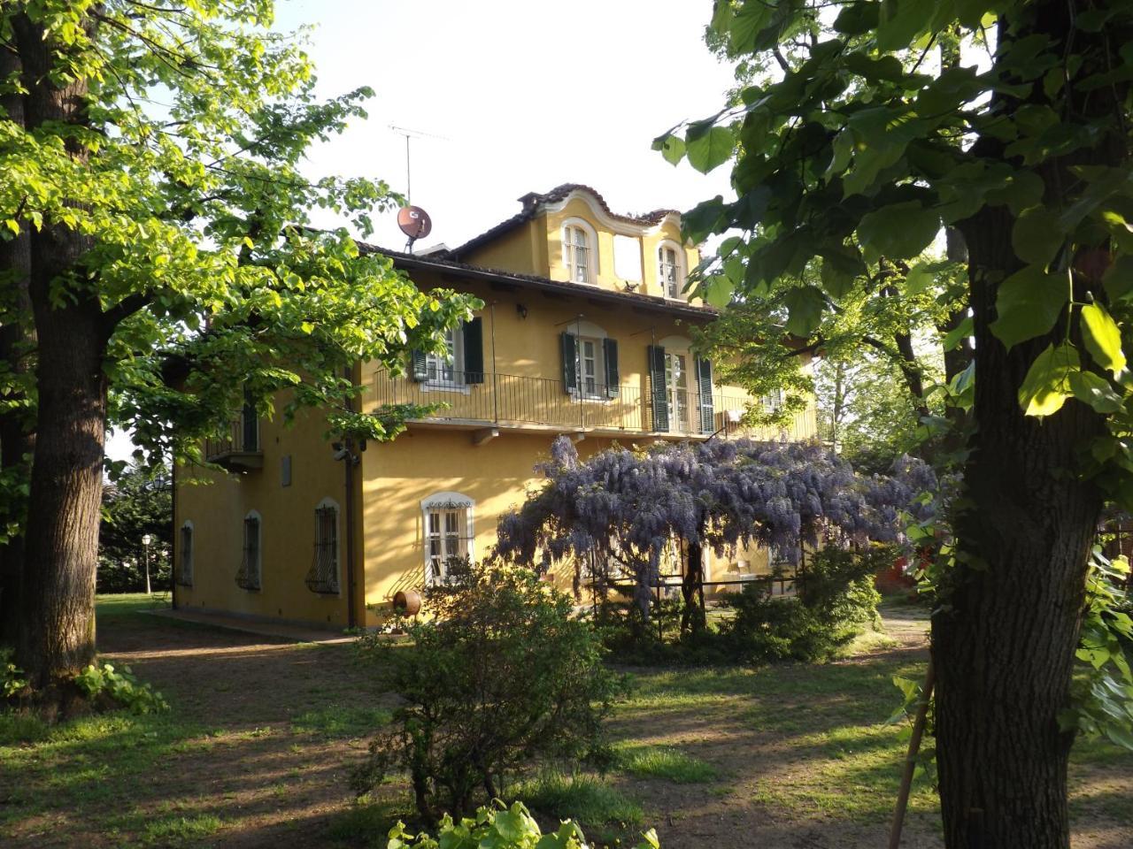 Villa Mirano Bed & Breakfast Piossasco Exterior photo
